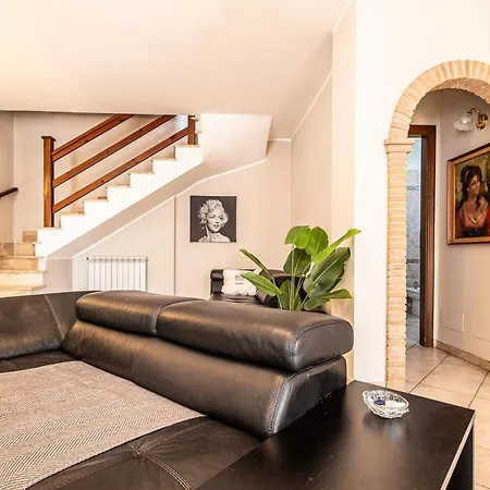 Maison Monroe Apartamento Marco Simone